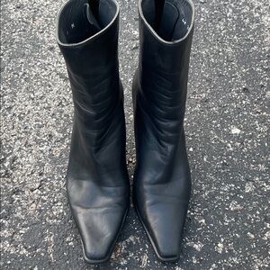 Stuart Weitzman  black Women's Leather Ankle Boots - Classic Pointed Toe